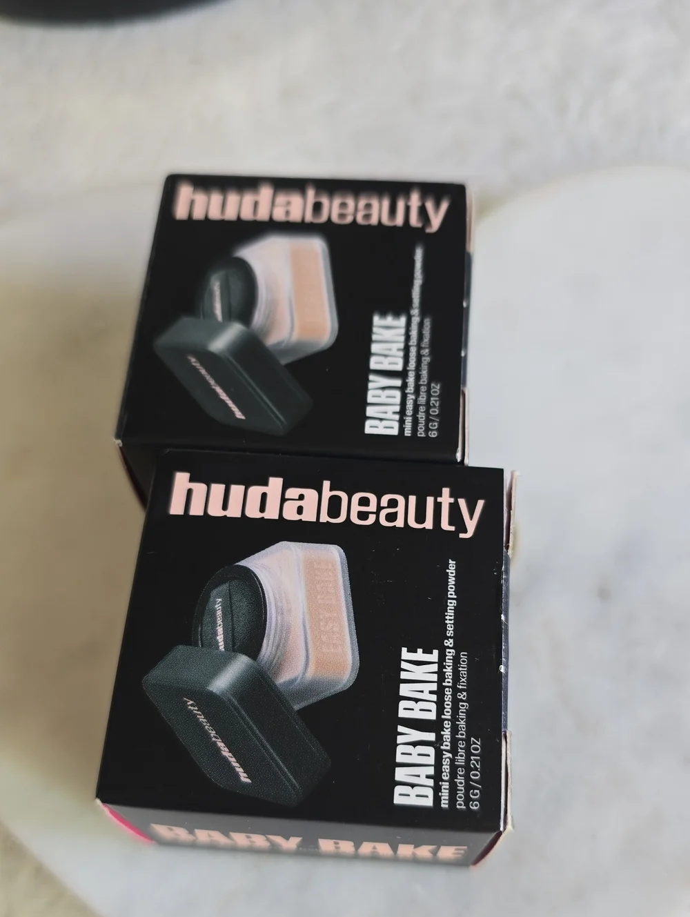 HUDA BEAUTY BABY CAKE SETTING POWDER